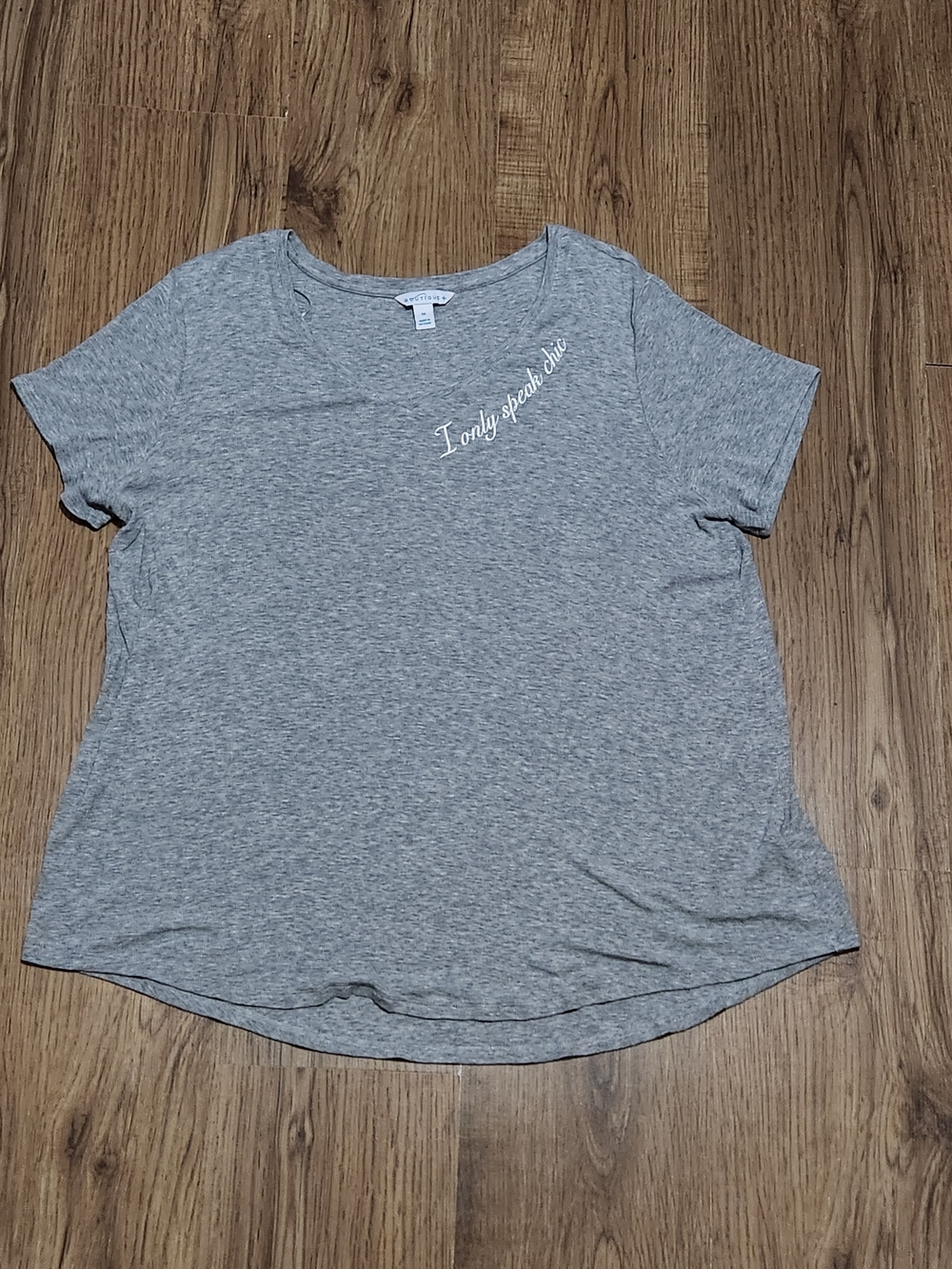 Boutique 9 Gray Short Sleeve Tee with Script Chest Accent